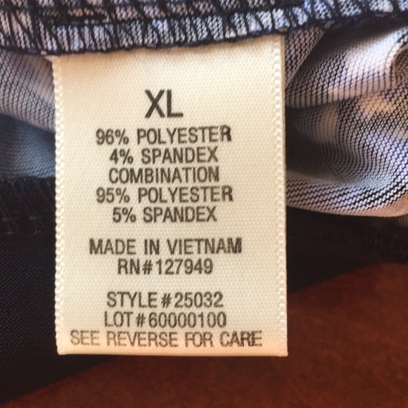 Emma and Michelle XL dress bell sleeves - Picture 7 of 7